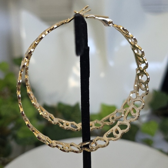 Gold Filled Large Hearts Hoop Earrings - Picture 6 of 10